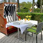 Otel Haus Kranich Prerow